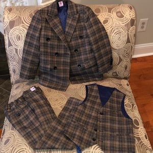 Isaac Mizrahi 3 piece suit